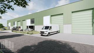 Nieuwbouw KMO-unit te koop met een oppervlakte van 174 m² en 2 privatieve parkeerplaatsen.<br />De lood maakt deel uit van de nieuwe KMO-ontwikkeling 'DE RIDDER' bestaat uit 22 KMO-units met oppervlaktes tussen 150 m² en 268 m² (eventueel samen te voegen tot grotere entiteiten), gelegen langs een nieuw aan te leggen openbare weg, op 15 minuten van de E17.<br /><br />De casco magazijnruimtes (brandklasse C) zijn opgebouwd uit een duurzame beton- of staalstructuur met geïsoleerde sandwichpanelen met afwerkingspaneel en zijn toegankelijk via een automatische<strong> sectionale poort van 5,5m H x 4m B</strong> en een aparte toegangsdeur, alsook is er een <strong>mogelijkheid tot keuze van extra raampartijen in de voorgevel</strong>. Bijkomend zijn de magazijnen, met een <strong>vrije hoogte van 6,3 meter</strong>, uitgerust met een lichtstraat en een duurzame betonvloer. <br /><br />De nutsvoorzieningen komen individueel binnen in elke unit. Mogelijkheid tot uitbreiding met mezzanine, oppervlaktes op maat bespreekbaar.<br /><br />Ruime parkeer- en manoeuvreerruimte op de site. Per unit zijn er minstens 2 privatieve parkeerplaatsen voorzien.<br />Oplevering voorzien Q1 2027.<br /><br /><strong>Contacteer PANORAMA B2B voor bijkomende (technische) inlichtingen, plannen of een vrijblijvend plaatsbezoek 0460 97 66 66.</strong>