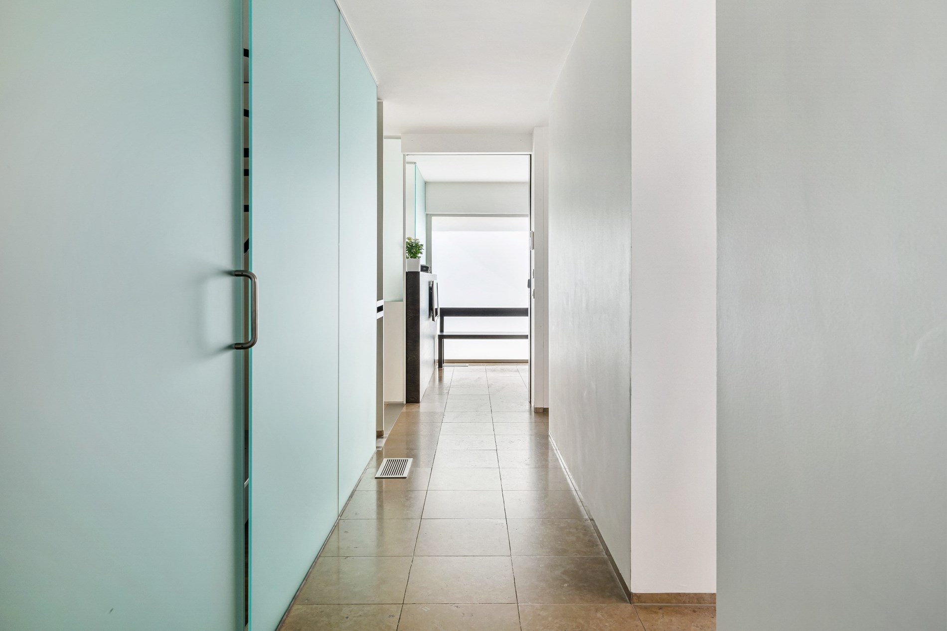 Villa élégante avec piscine extérieure, espace bien-être et bureau/cabinet sur 3.140 m² à Dessel. - photo 3