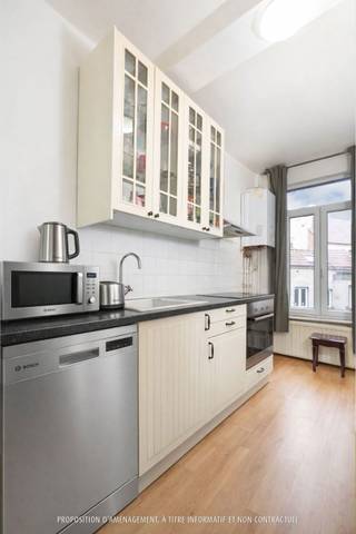 Op een steenworp afstand van het Jardin aux Fleurs-plein, in de zeer gewilde wijk Senne - ook wel de wijk Fabriques genoemd vanwege zijn...