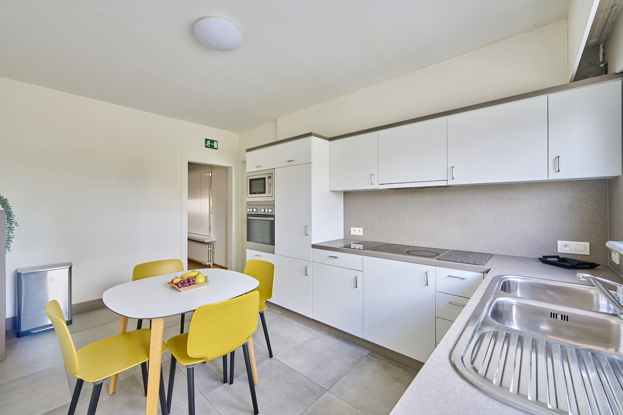 Charmante, op te frissen HOB met 4 slpks - foto 4