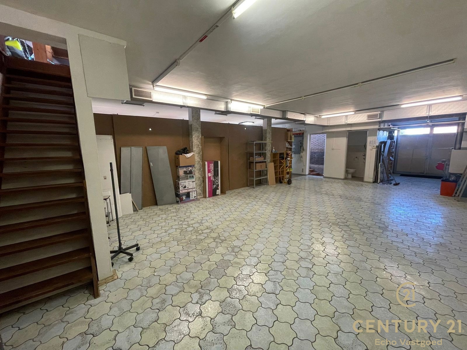 Praktisch magazijn op een uitstekend bereikbare locatie - foto 5