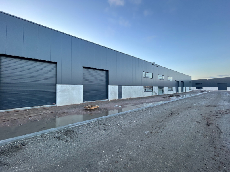 *** LAATSTE 2 *** nieuwbouw KMO-UNITS - oppervlakte 510m² - foto 4