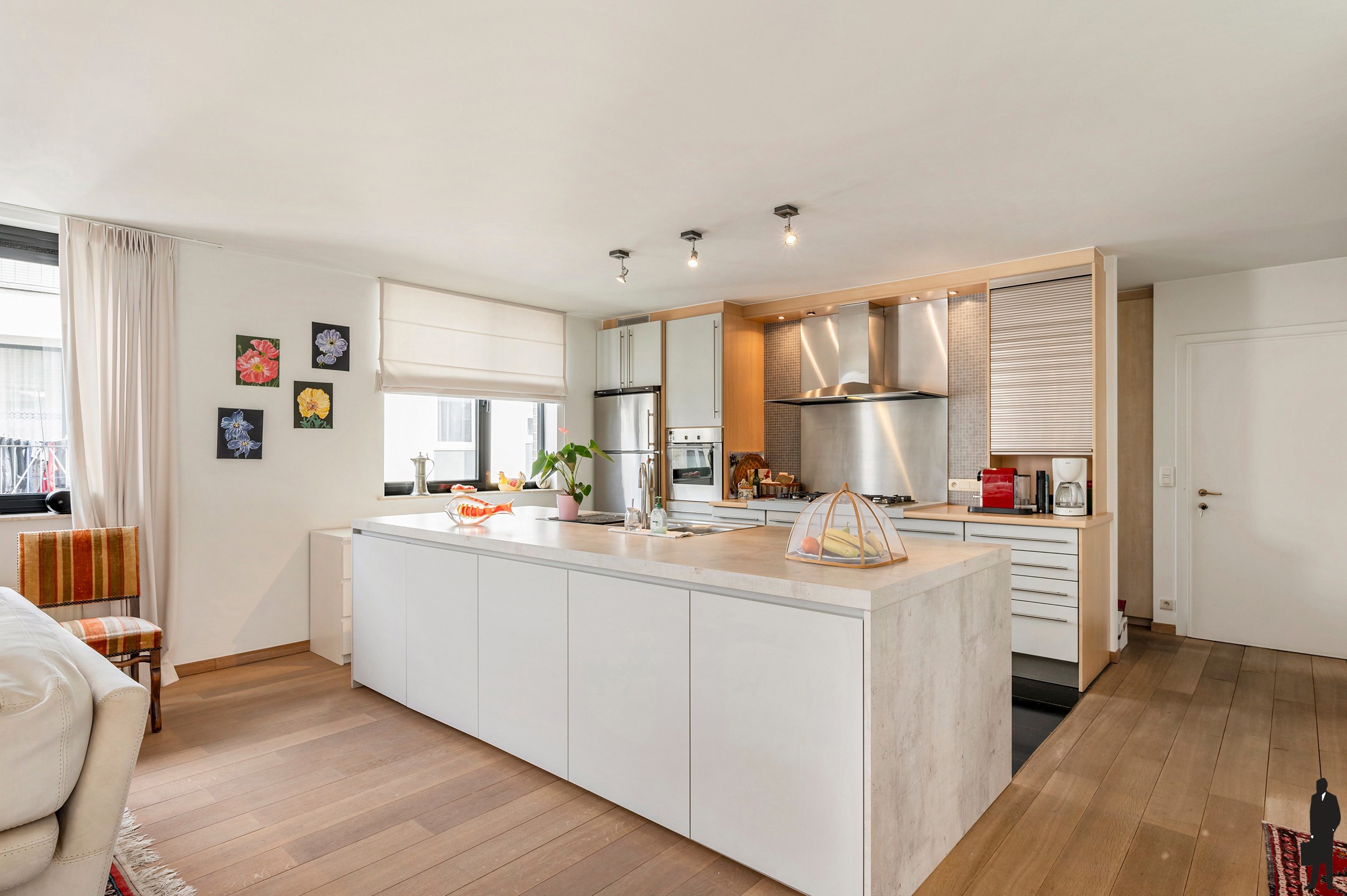 Lichtrijk duplex appartement met uitzonderlijk brede gevel - foto 5