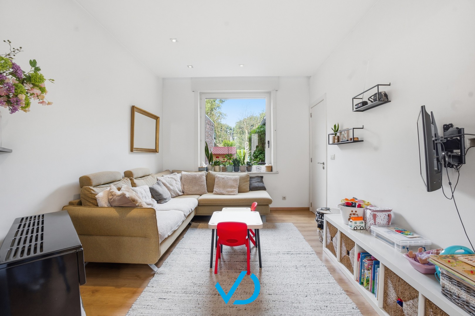 Instapklare woning met zonnige tuin en topligging nabij centrum Ieper! - foto 4