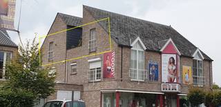 TE HUUR – Ruim 2-slaapkamerappartement in Kessel📍 Stationssteenweg 135 C – KesselOp de 2de verdieping bevindt zich dit ruime en lichtrijke...