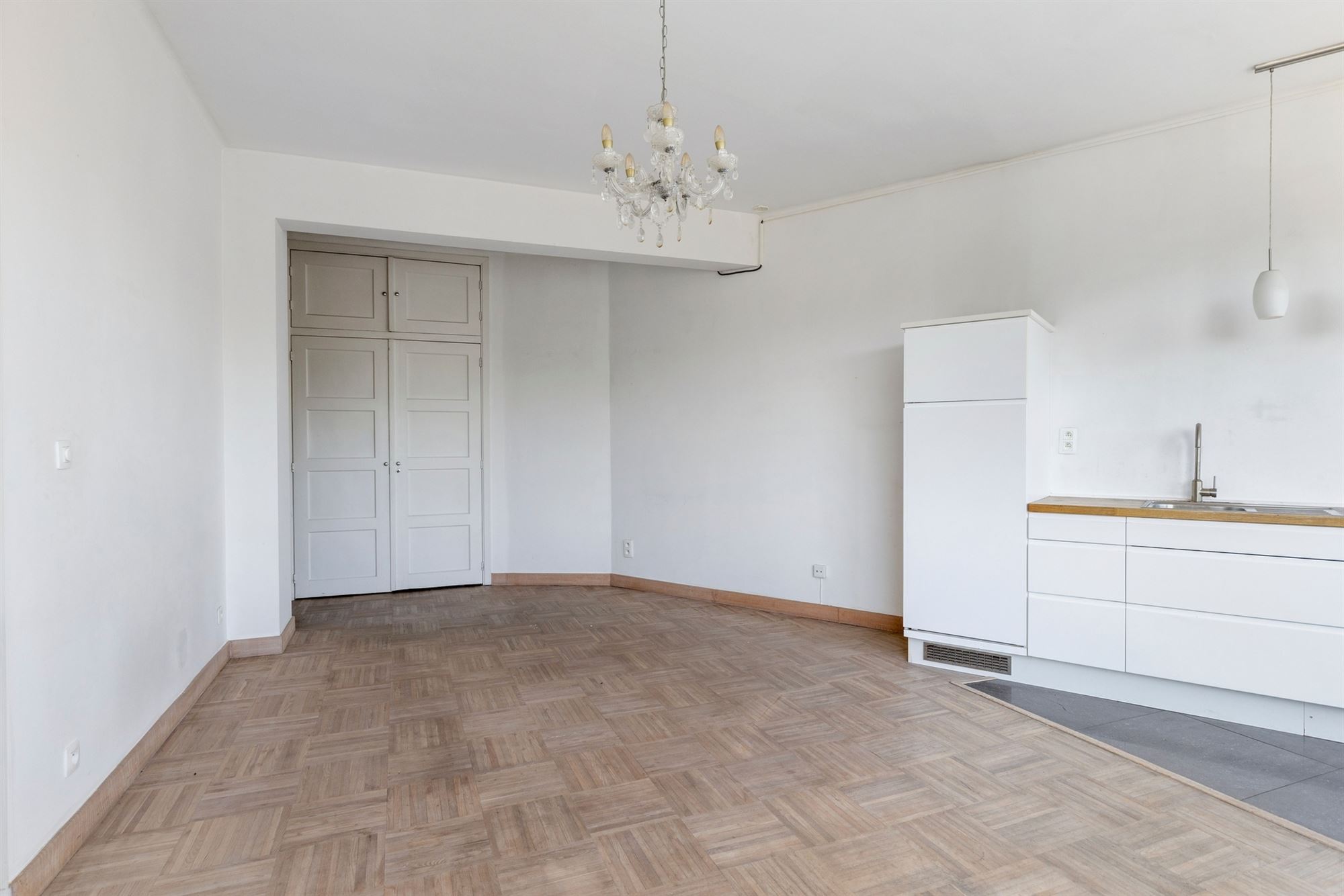 Lichtrijk appartement met 1 slaapkamer en gemeenschappelijke tuin - foto 5