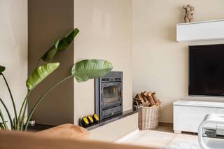 TE KOOP IN ASTENEOntdek deze instapklare woning, recent vernieuwd (enkel de badkamer dient nog opgefrist te worden), gelegen in het centrum van...