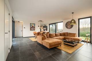 Exclusieve, luxueuze penthouse met 4 terrassen in Sint-Lievens-Houtem.Ontdek dit prachtig nieuwbouw penthouse gelegen in Bavegem...