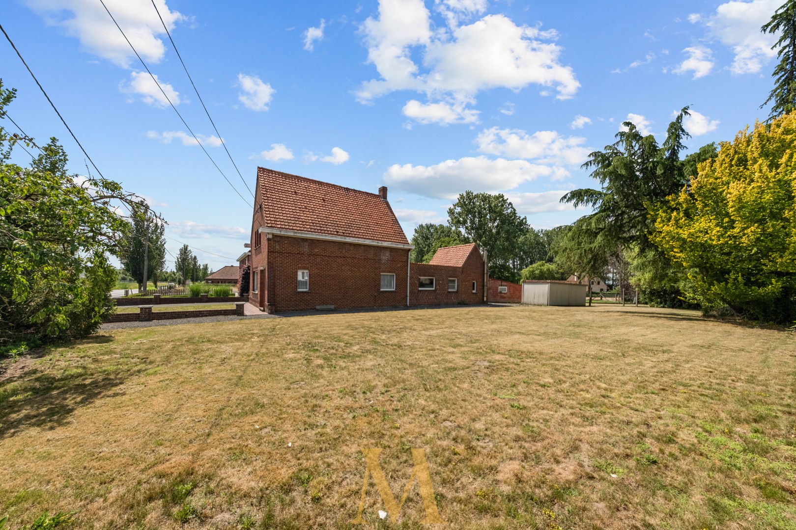 Alleenstaande woning met bouwgrond en tuin met mogelijkheid tot hangar - photo 2