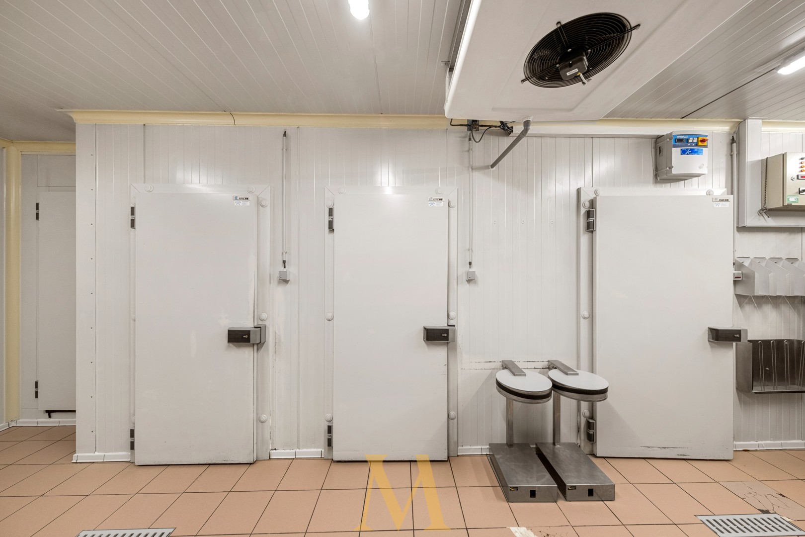 Handelszaak met woonst te koop in het hart van Waregem op AAA-locatie - photo 5
