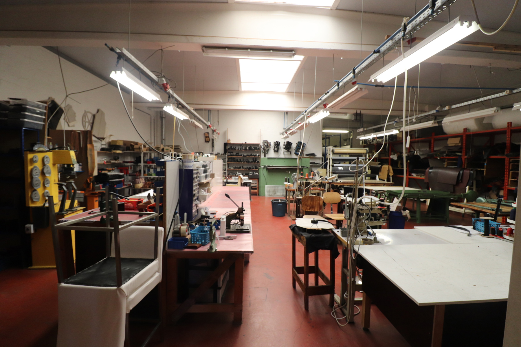 Een bedrijfshal van 270m² in bedrijvencentrum Merksplas. - foto 5