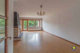 Ruim 2 slaapkamer appartement met gunstig EPCDit appartement heeft heel wat te bieden en is ideaal gelegen.  U kan zeer snel zowel met het openbaar...
