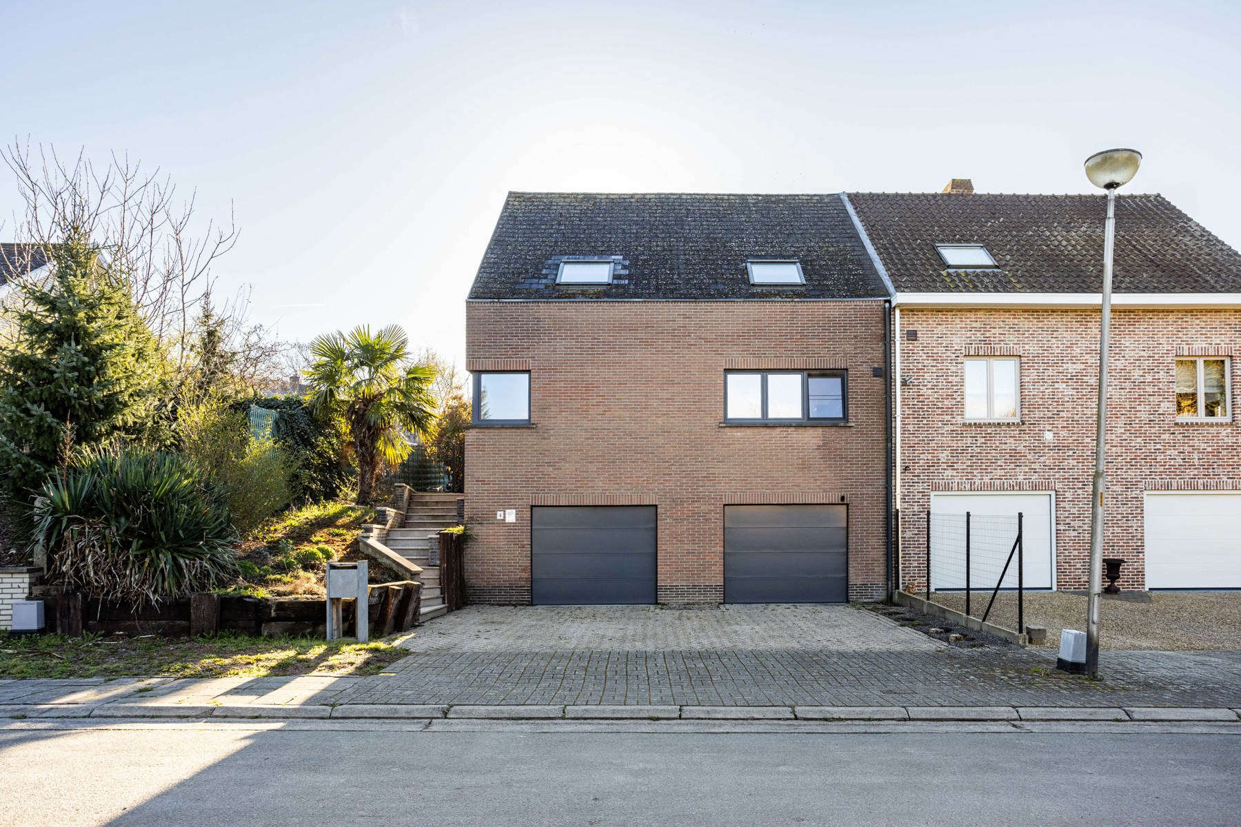 Ruime halfopen bebouwing met 4 slpks in doodlopende straat - foto 2