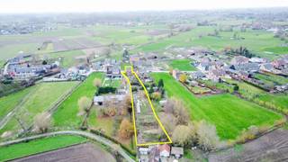 Woning te Oudegem op maar liefst 25 are!In het landelijke Oudegem vindt u deze te renoveren woning op een perceel van ruim 25are.Deze woonst kan...