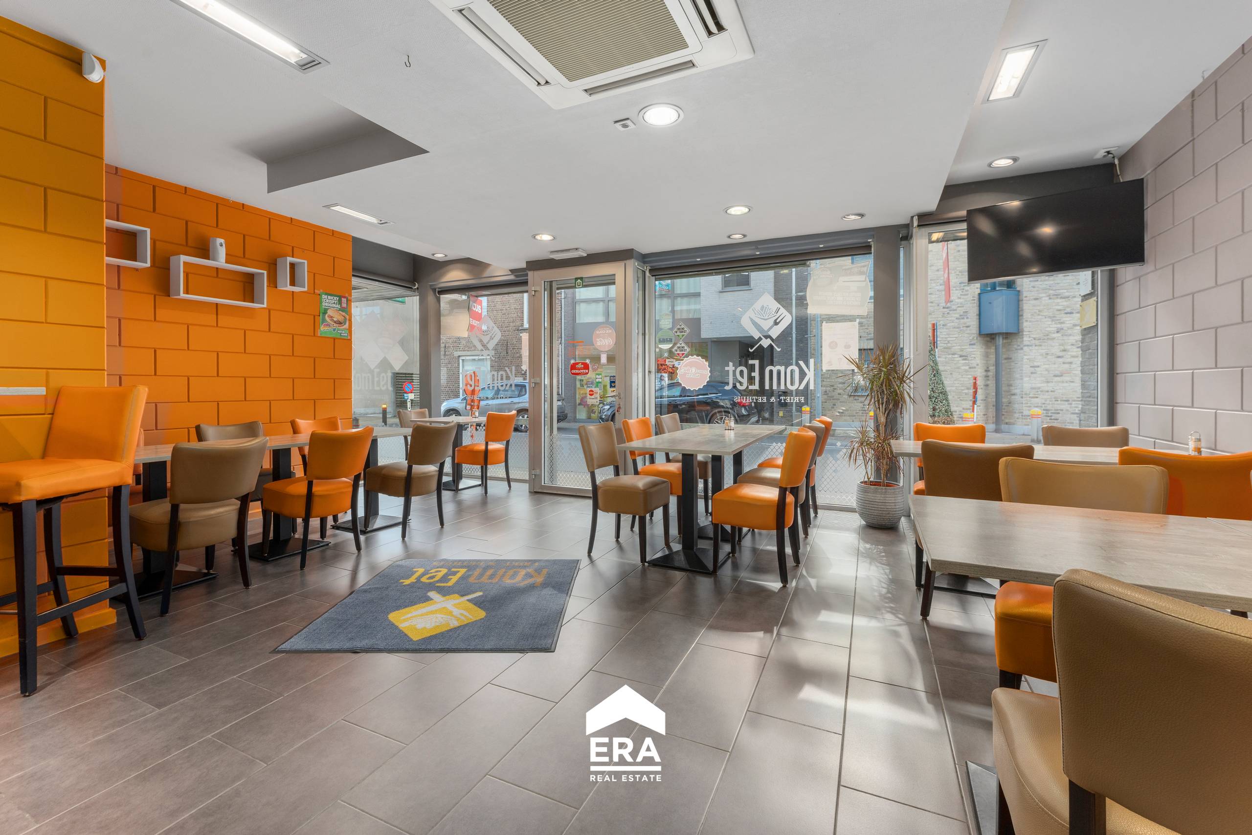 Handelspand met ruime woonst in centrum Veldegem - foto 4