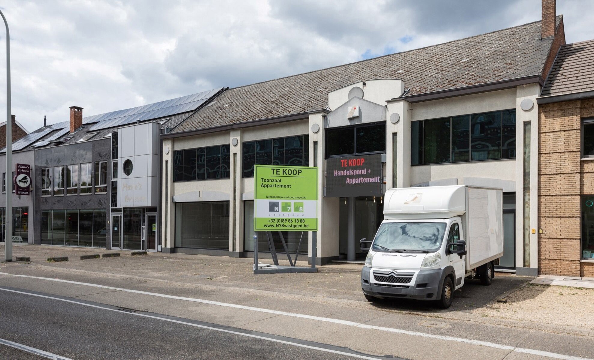 Commercial à vendre à Maasmechelen