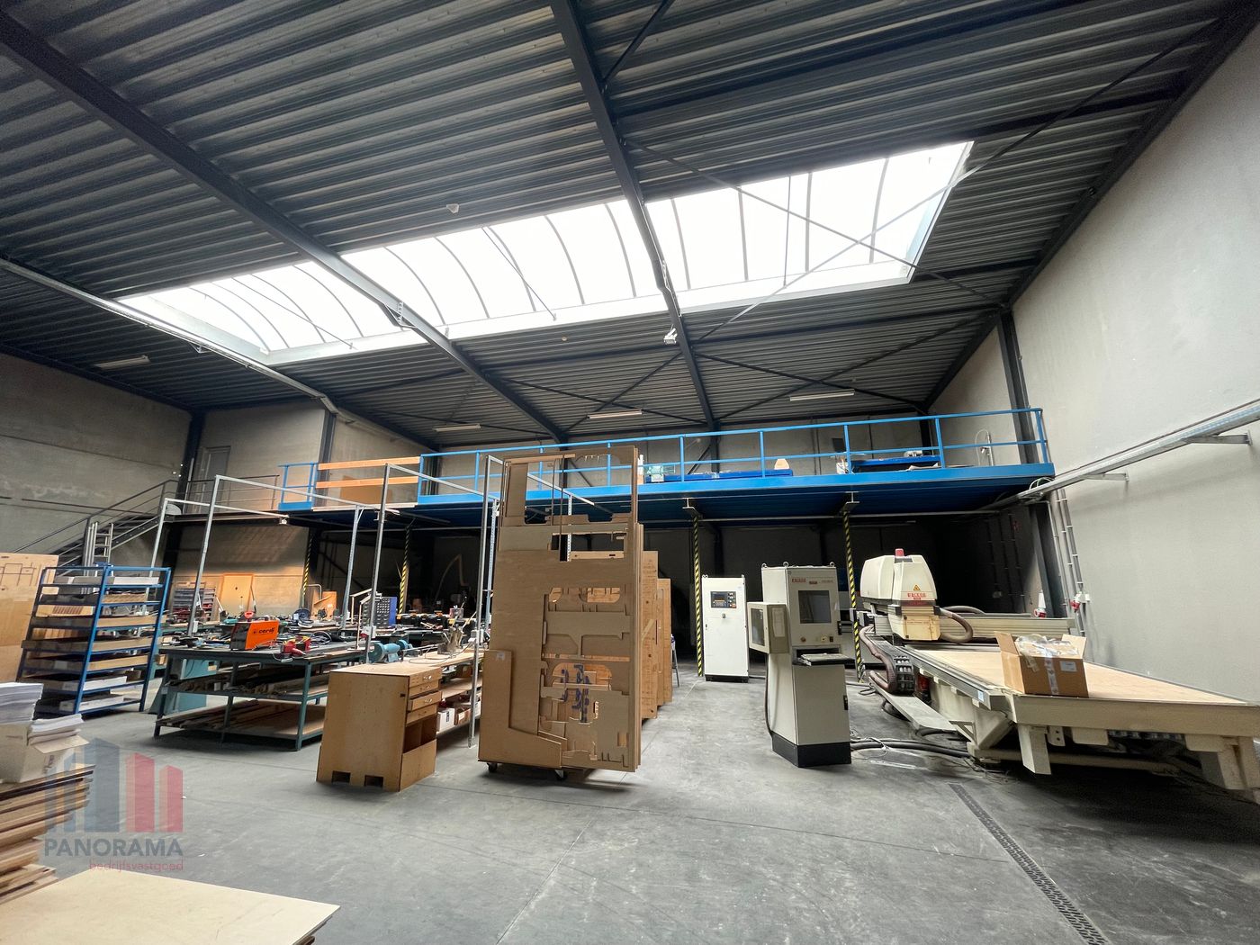 BEDRIJFSGEBOUW MET KANTOOR EN WONING TE ROESELARE - foto 5