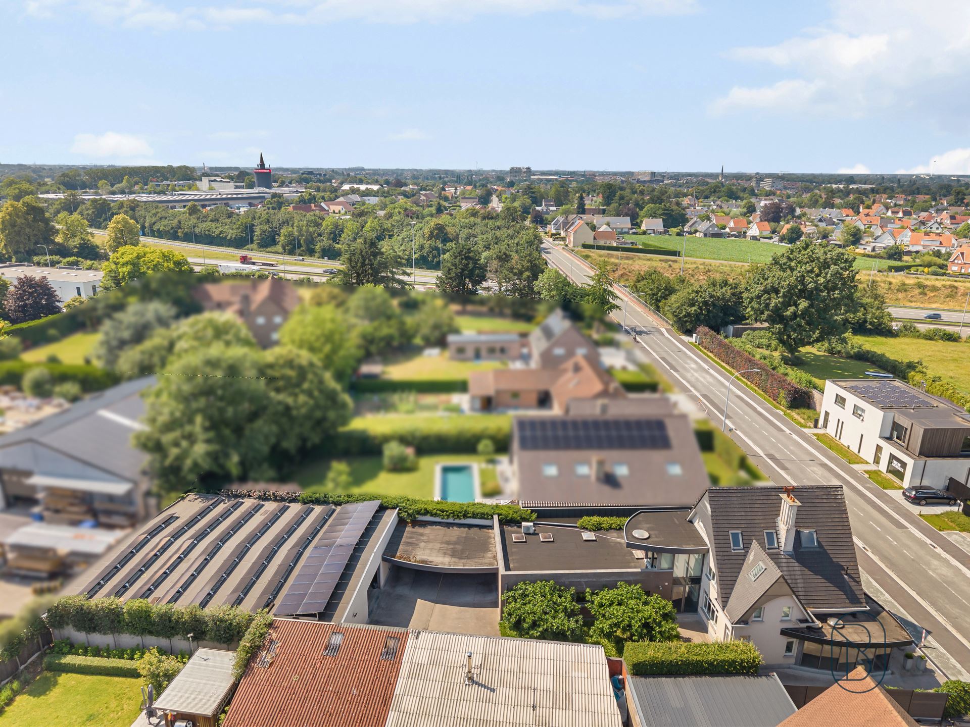 Commercieel gelegen kantoor/praktijk + woonst met atelier - foto 5