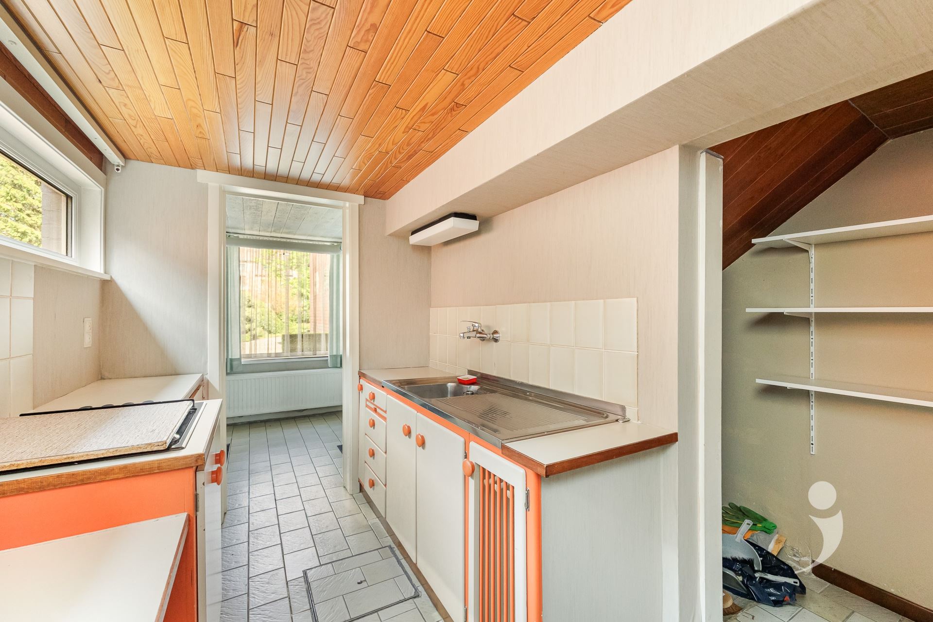 Ruime stadswoning met uitzonderlijke tuin van + 13 are - foto 5