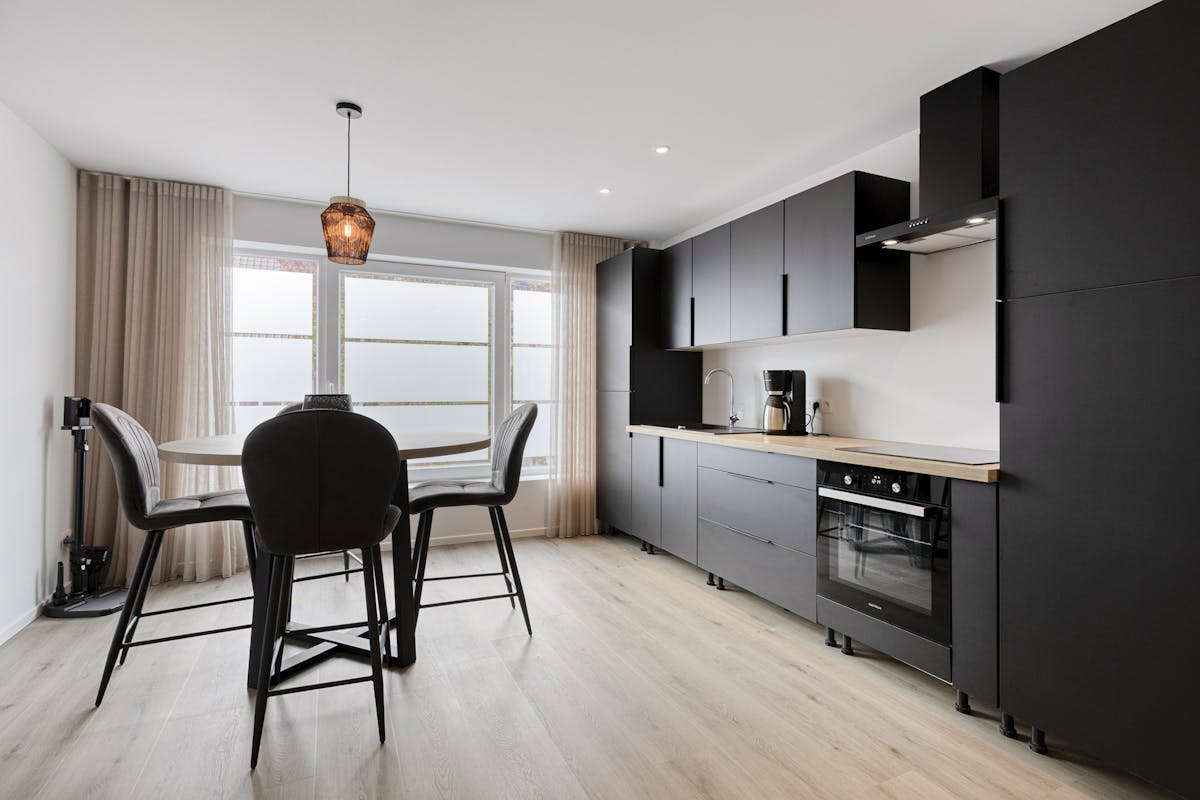 Commercial property with residence in the center of Lauwe - photo 4