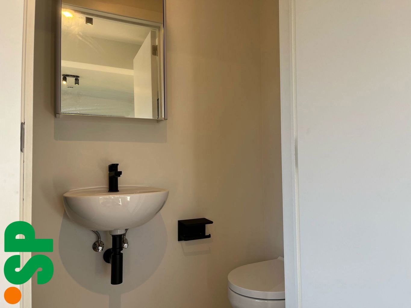 Bemeubelde studentenkamer in centrum Geel. - foto 5