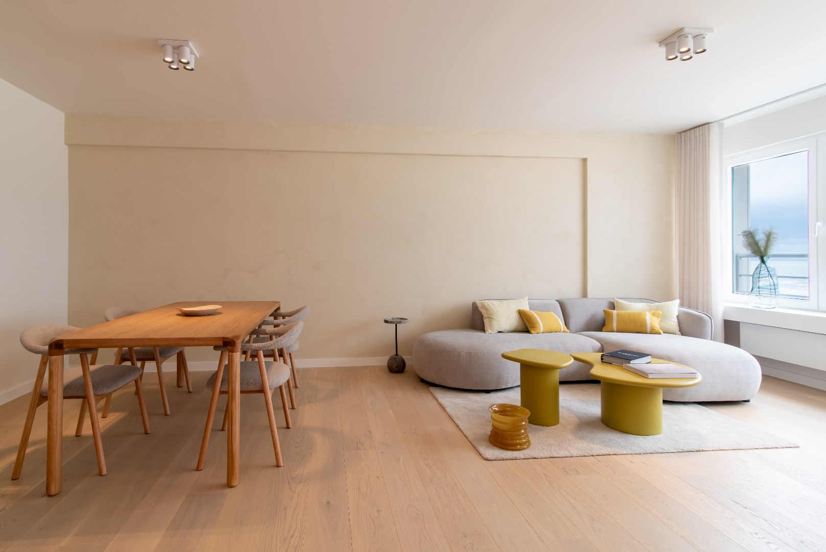 Fully renovated two bedroom apartment of 89 m² with a favorable EPC score of B. - photo 3