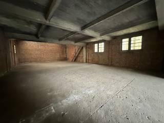 Commercial à louer à Mol