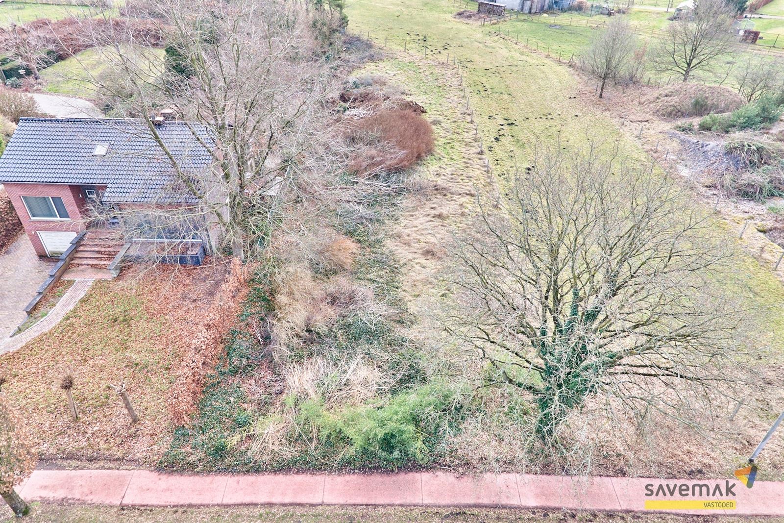 Ruim rustig gelegen perceel voor open bebouwing - foto 3