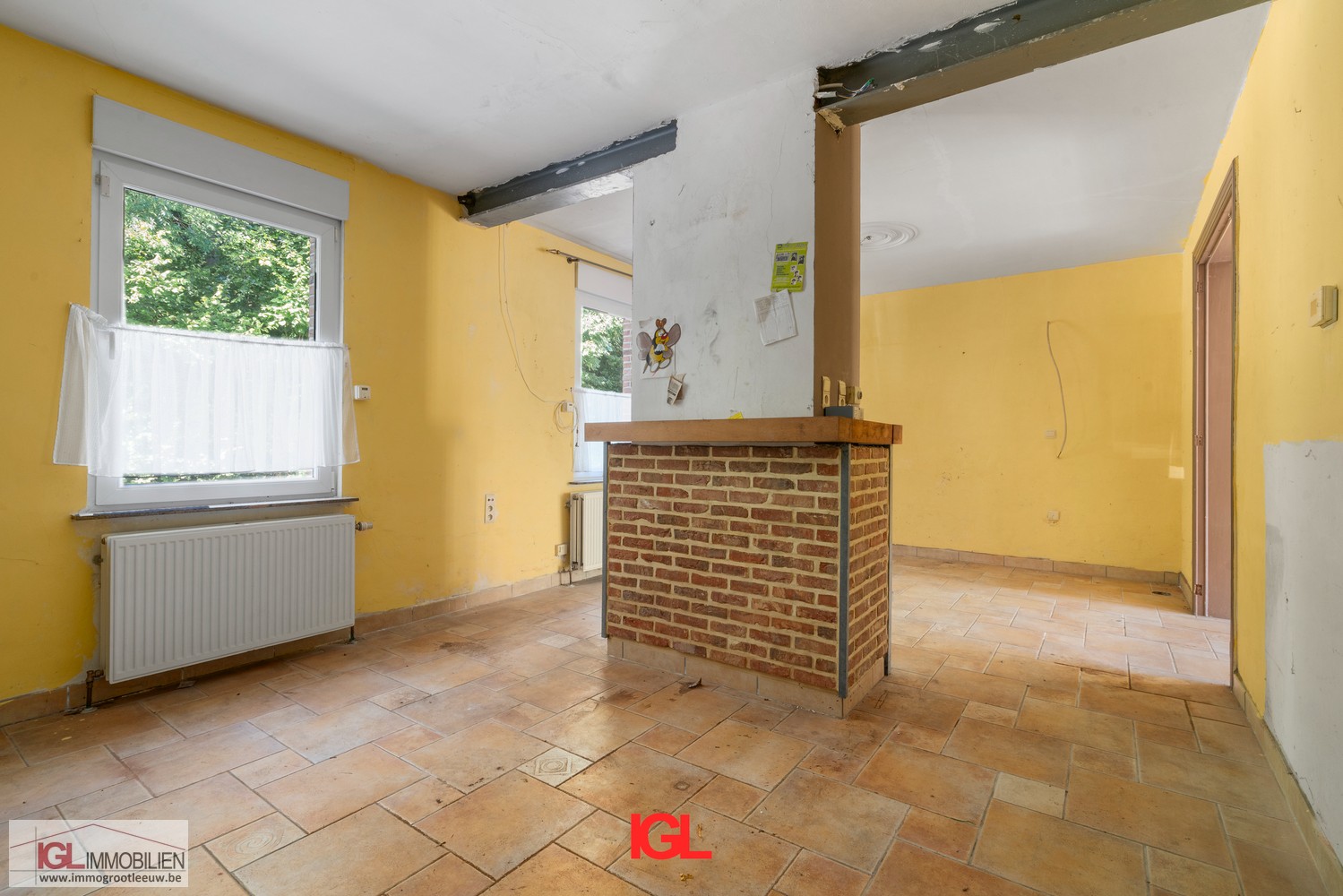 Maison trois façades à rénover, située en face d’un bois - photo 4