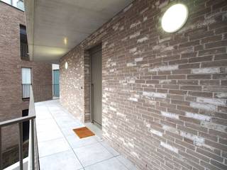 Ben je op zoek naar een modern en energiezuinig appartement in het hartje van Aarschot? Dan past dit appartement perfect bij wat je zoekt! Met 2 slaapkamers, een moderne badkamer, een eigen parkeerplaats en fietsenstalling biedt dit appartement alle comfort. Het appartement is uitgerust met een warmtepomp, wat zorgt voor een efficiënte en duurzame verwarming. Bovendien bevindt het appartement zich op een toplocatie, op slechts enkele minuten van winkels, scholen en openbaar vervoer. Ideaal voor wie centraal en comfortabel wil wonen!<br /><br />De maandelijkse provisie voor de gemeenschappelijke kosten bedragen 100,00 EUR.