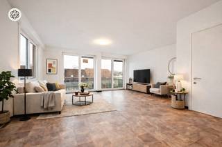 Instapklaar 2-slaapkamerappartement met terras, nieuwe keuken en conforme elektriciteit, centraal gelegen en ideaal voor comfortabel wonen...