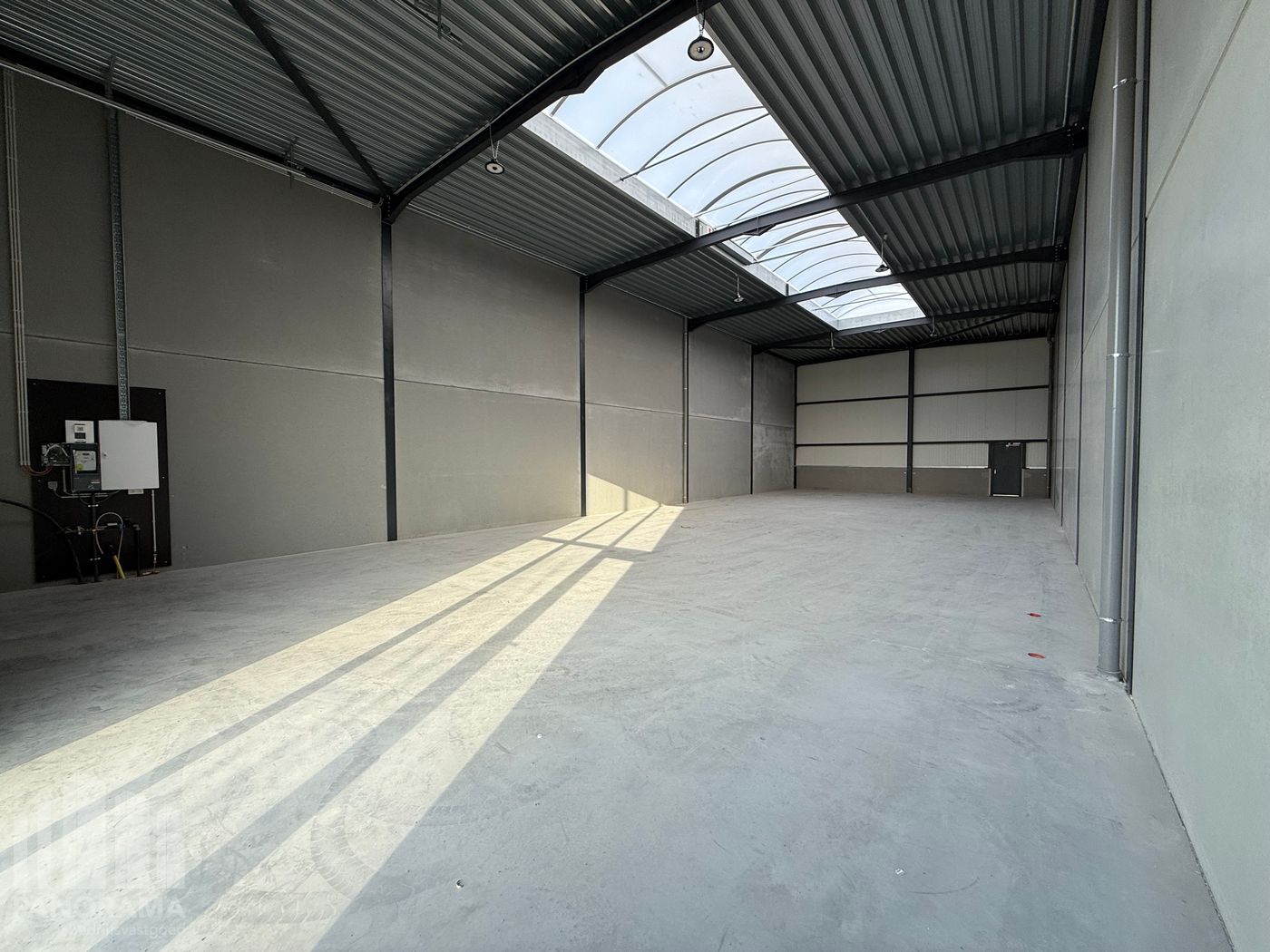 276 m² nieuwbouw KMO-unit/showroom met grote glaspartijen - photo 5