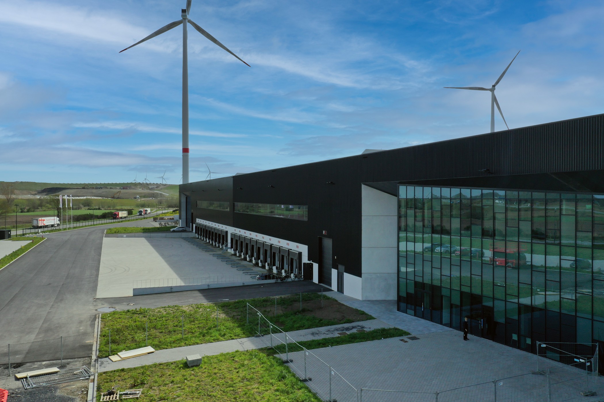 Logistiek magazijn met kantoren TE HUUR Ghent Logistic Campus Evergem - photo 3