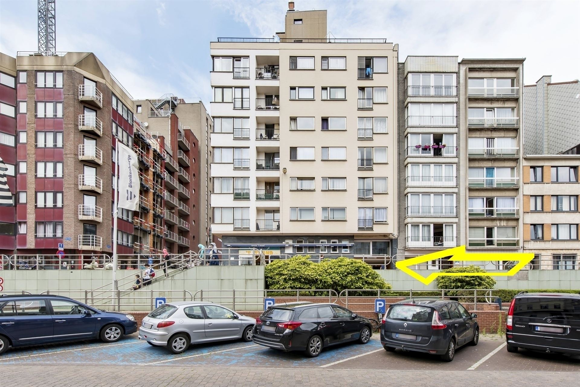 ZEEDIJK / CENTRALE LIGGING  - foto 1