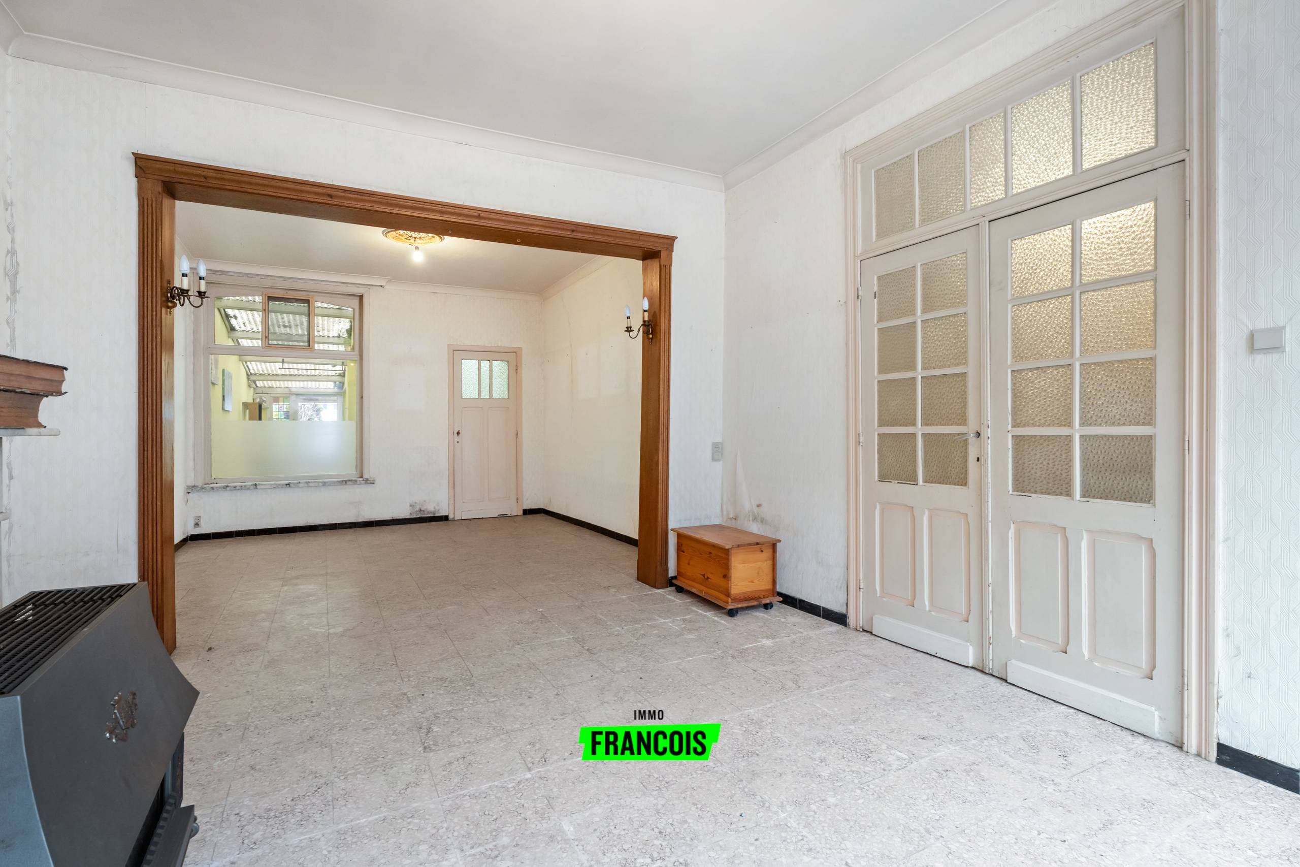 Te renoveren woning met werkplaats en aanpalende garage in centrum Diksmuide te koop - foto 4