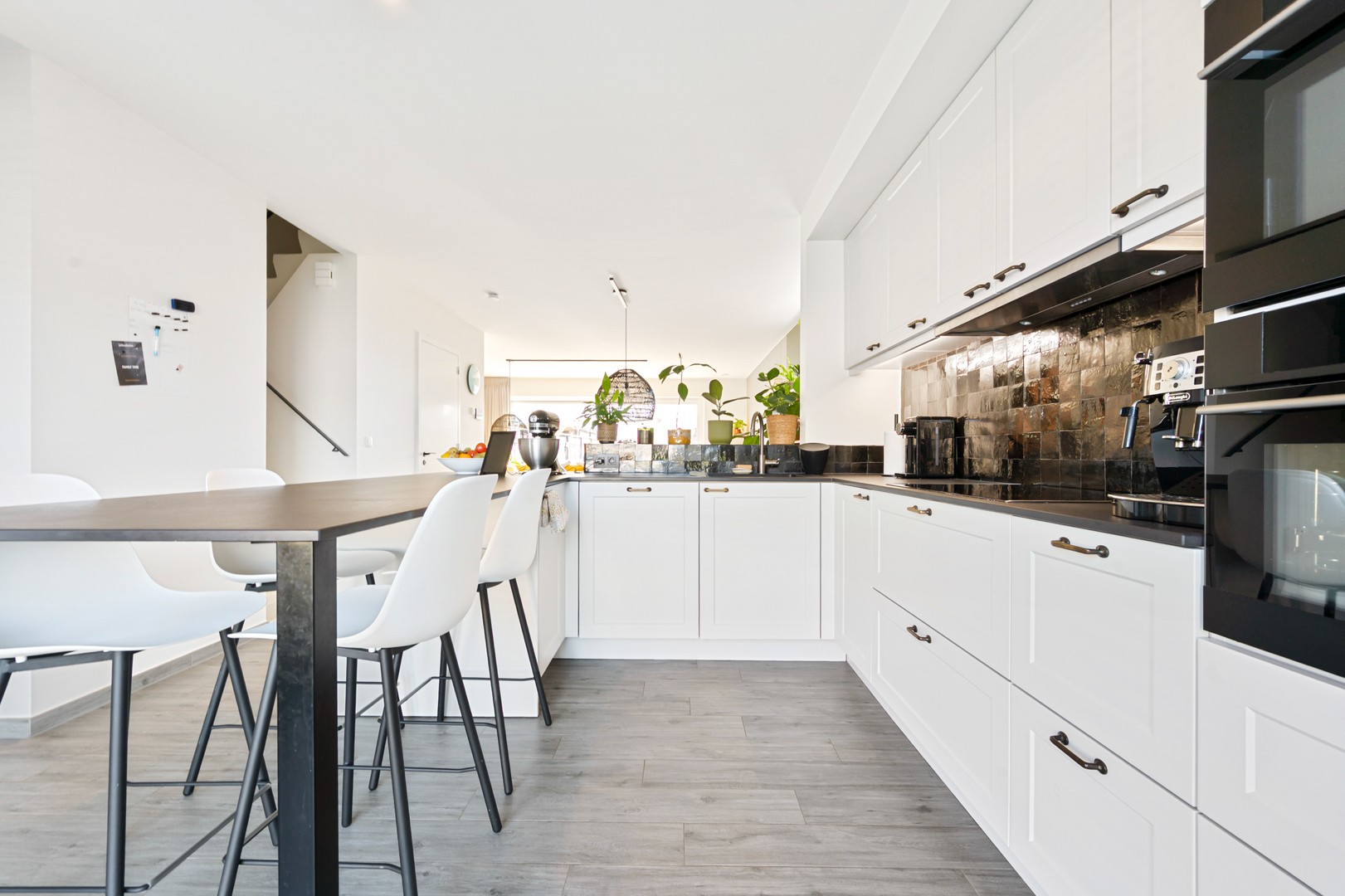 Energiezuinige en ruime eengezinswoning gelegen op een woonerf! - foto 3