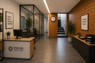 p zoek naar een commerciële toplocatie voor jouw kantoor, praktijk of coworkingruimte in het centrum van Geraardsbergen?

<p>Deze eigendom biedt tal van mogelijkheden voor:<br />✔ boekhoudkantoor<br />✔ verzekeringen<br />✔ advocatenkantoor<br />✔ administratie of consultancy<br />✔ coworkingruimte<br />✔ vrij beroep of praktijkruimte</p>

<p>Extra troef: boven de handelsruimte bevindt zich een instapklare woning met stadstuin.</p>

<p>Ideaal voor wie wonen en werken wil combineren.</p>

<p>Interesse?<br />Contacteer ERA Esperanza voor meer info of een bezoek.</p>
