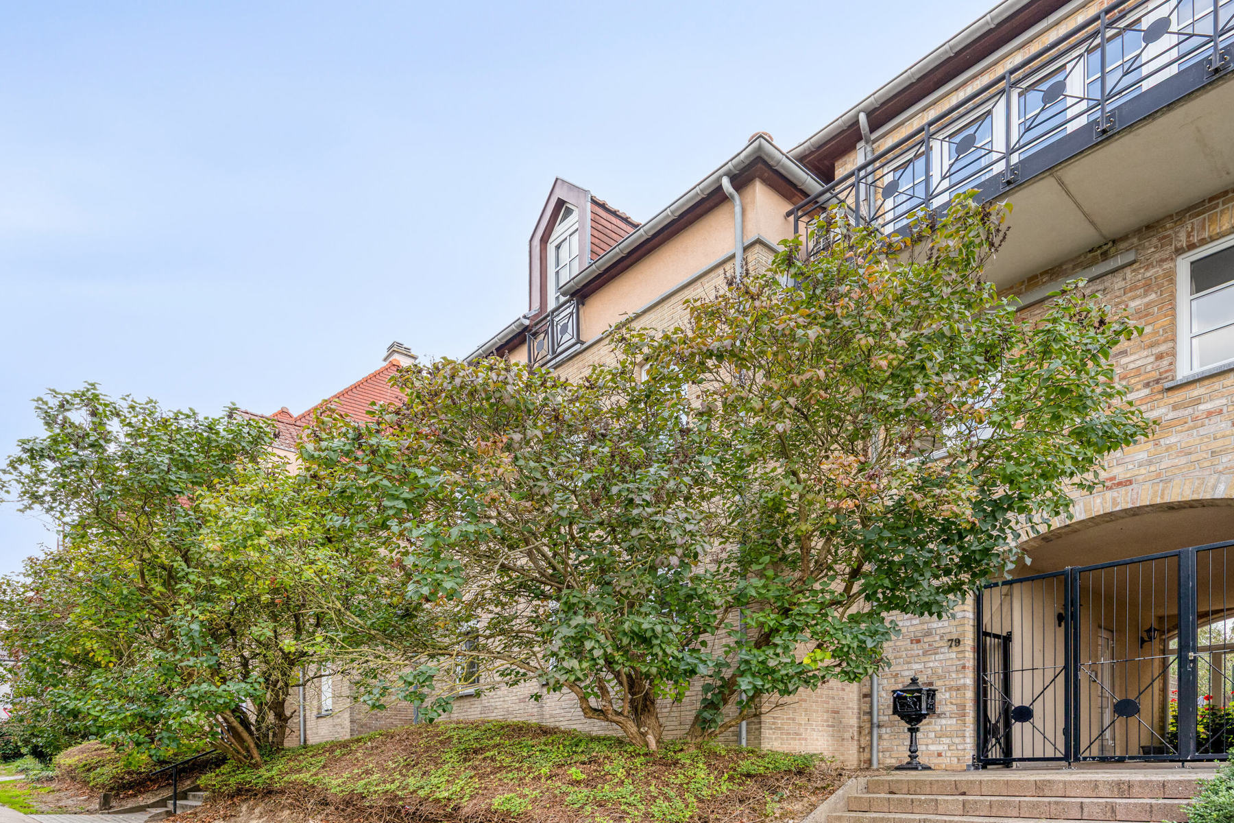 Apartment for sale in Halle with 3 bedrooms - photo 2