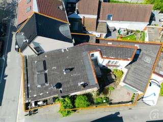 Virtuele toer hthttps://my.matterport.com/show/?m=viDyLpAkqWYOp een strategische locatie in het centrum van Groot-Bijgaarden biedt Century 21...
