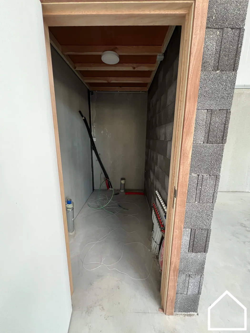 KMO UNIT TE HUUR IN ELVERDINGE - foto 5