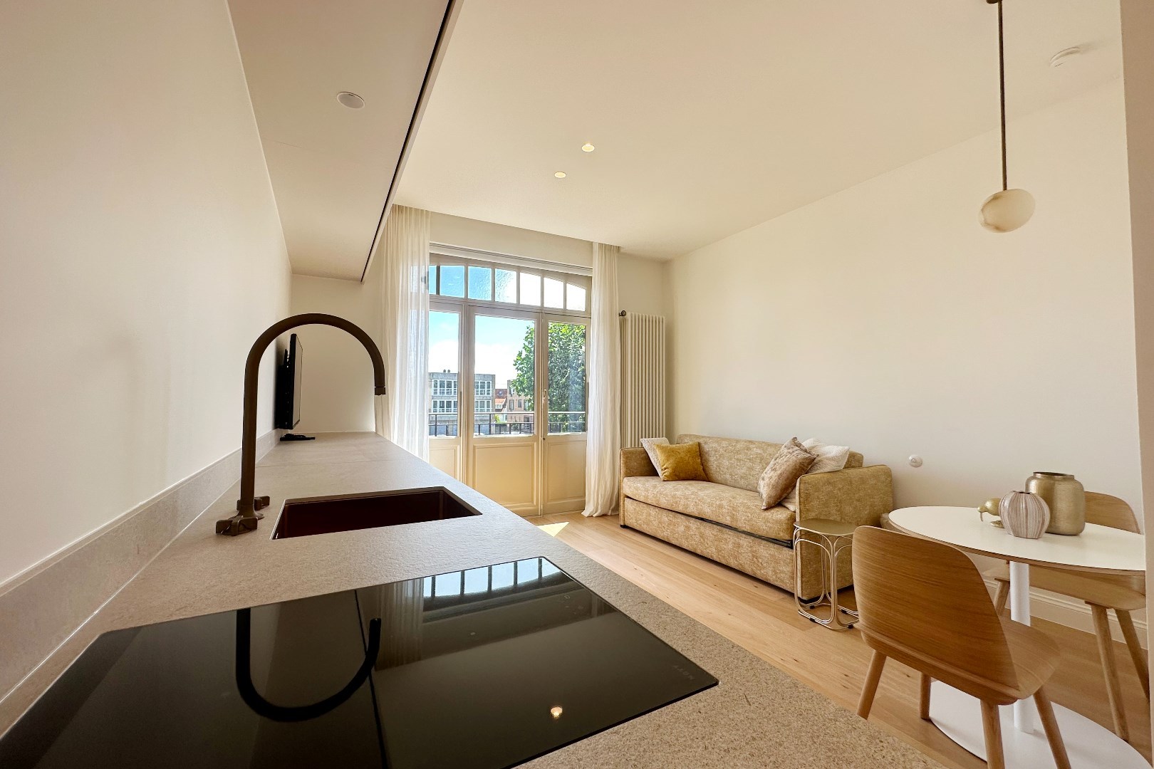 Renovated luxury studio at the rear of the Zeedijk - photo 3