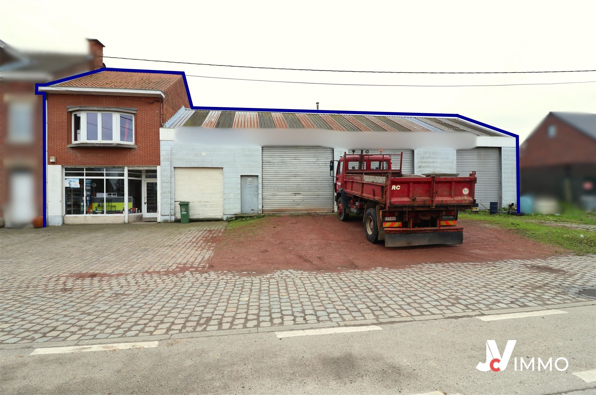 Commercieel te koop in Oreye met 2 slaapkamers - foto 1