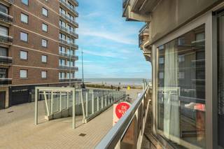 Dit zuidgericht appartement in de residentie Melrose biedt een lichtrijke en gezellige leefruimte met directe toegang tot het terras, waar u...