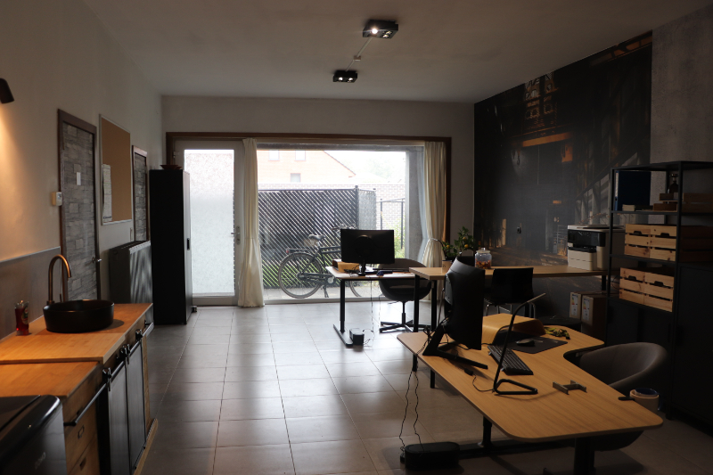 Handelspand 52m2 met garage & autostaanplaats - foto 5