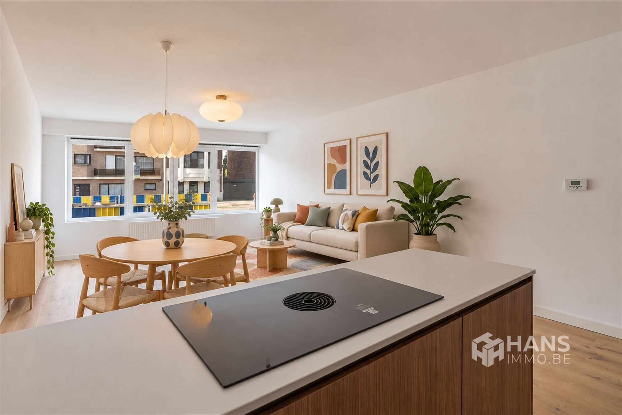 Volledig gerenoveerd gelijkvloers met een privétuin van 153 m² - foto 1