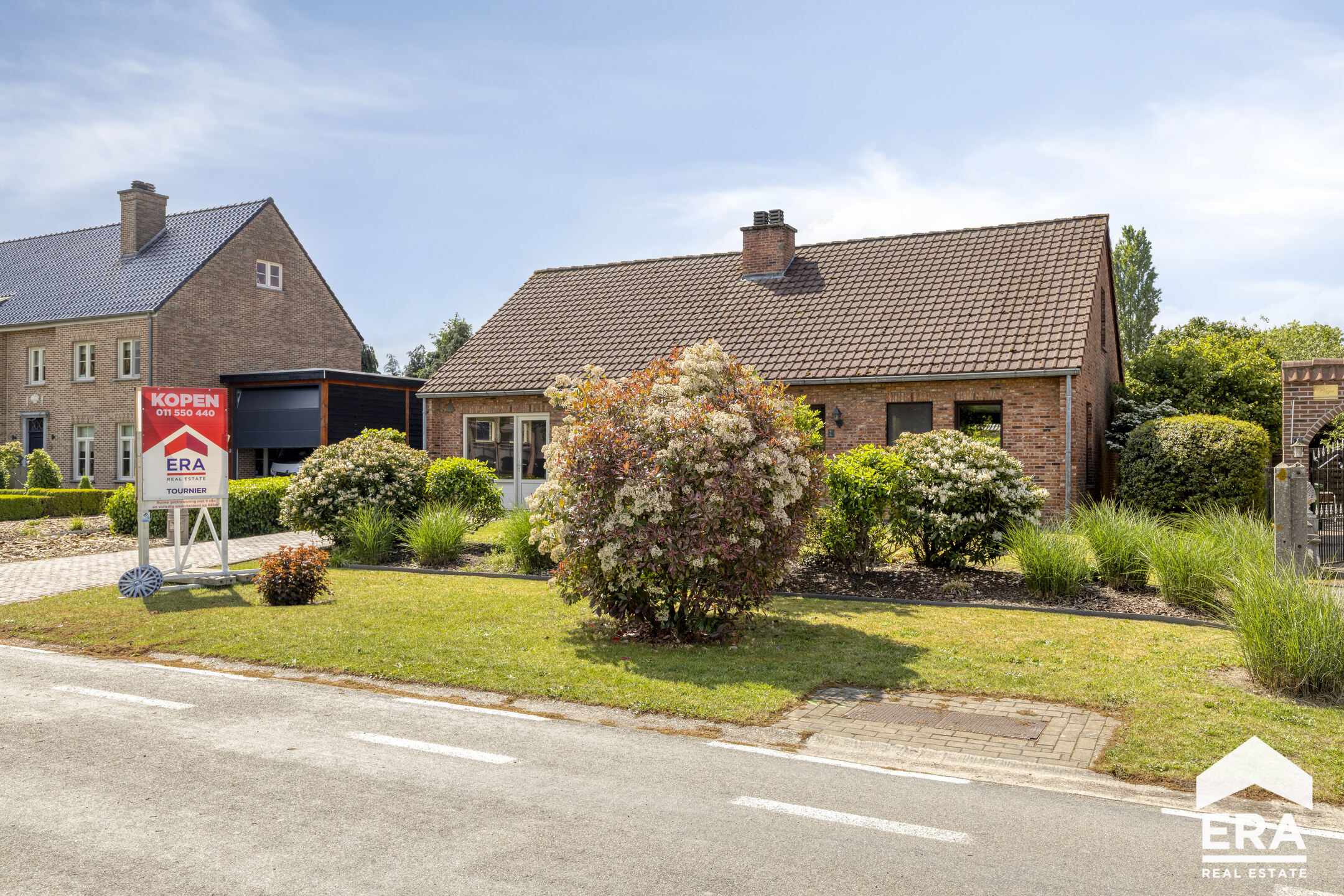Gelijkvloers ingerichte woning op 685m² te koop in Lommel! - foto 2