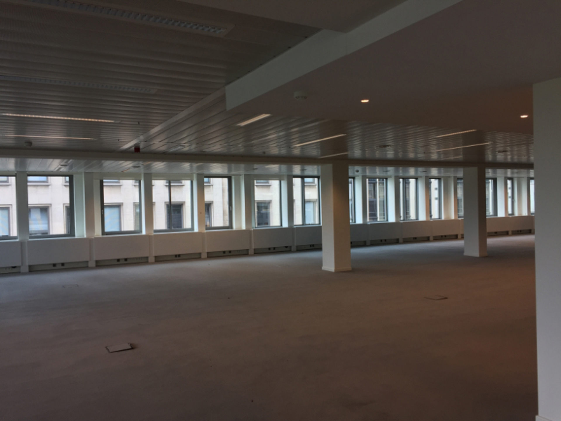 Commercial à louer à Bruxelles - photo 3