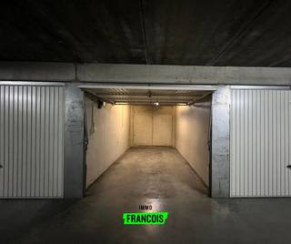 Een felbegeerde parkeerplaats in de drukke badstad gezocht? Wij bieden u de toegang aan tot het volledig afgesloten garagecomplex.Het betreft hier...