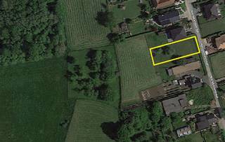 Prachtig gelegen villagrond van 6a 75ca uit een goedgekeurde verkaveling van 7/12/06 (ref: V/2006/45), ideaal voor wie houdt van rust en natuur...