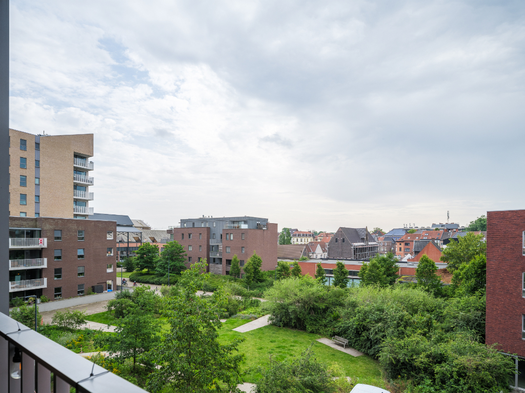 Lichtrijk appartement met ruim zonneterras en open groen zicht op toplocatie aan Dok Noord. Mogelijkheid aankoop autostaanplaats! - foto 5